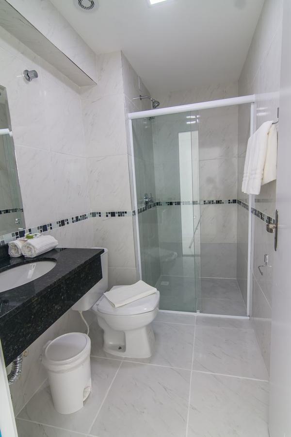 Itacolomi Hotel Picarras Bagian luar foto