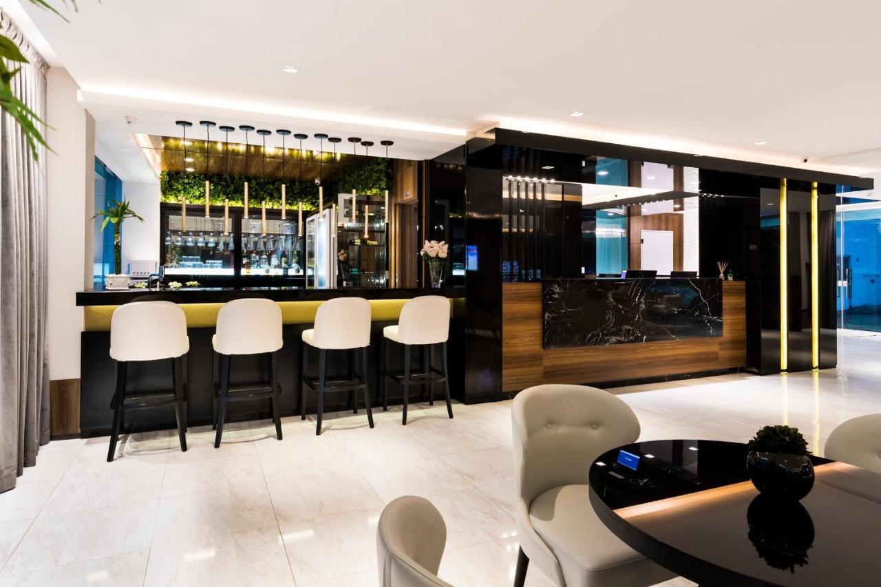 Itacolomi Hotel Picarras Bagian luar foto
